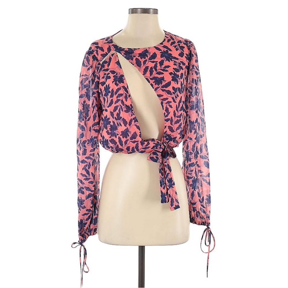 House of Harlow 1960 Long Sleeve Cropped Floral Blouse. Size Small. NWOT.